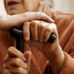 Abuso en residencias: robo y agresion cometido por familiar directo Abuso en residencias: robo y agresion cometido por familiar directo